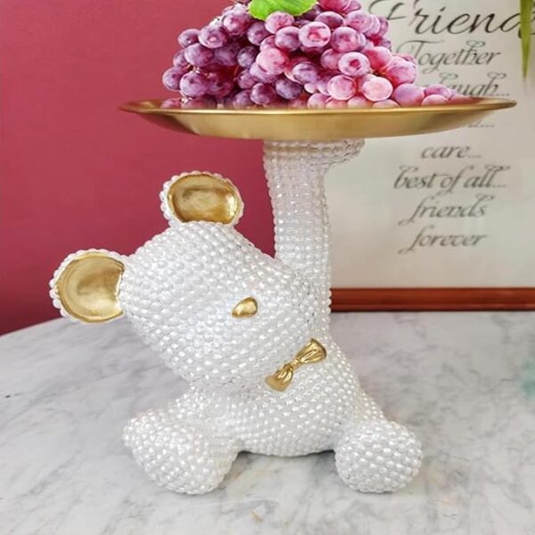 Bear Sculpture Fashion Desktop Ornaments Cute Bear Enters The Door Tray Key Storage Small Ornaments Living Room Porch TV Cabinet Home Decorations Creative Decorative Statues 16x14x18 cm. (White)